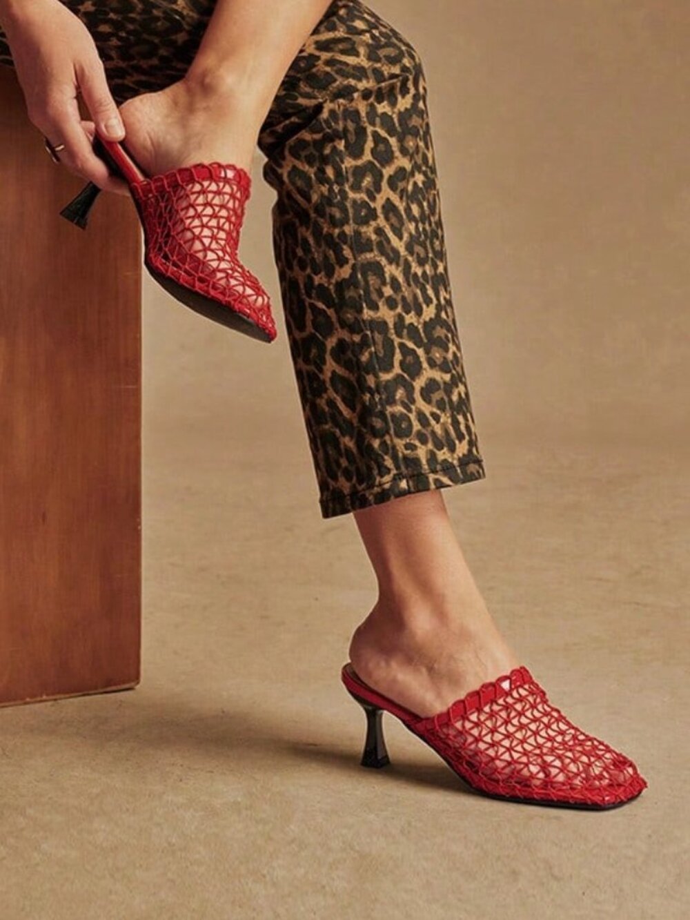 Red Elegant Women's Hollow-Out Design Slip-On High Heel Sandals Shoes - Picture 3 of 7